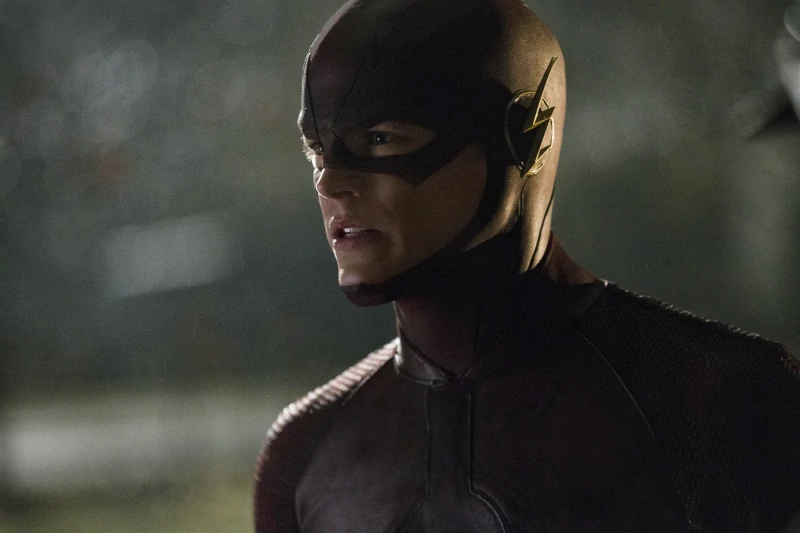 Grant Gustin - Barry Allen/The FlashThe Flash (2014-) (Pilot suit)