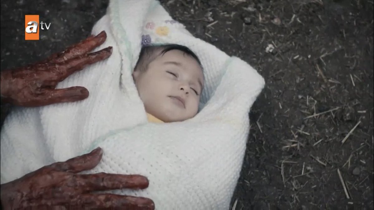 the directing on this show is just *chef’s kiss* i mean LOOK  #Hercai