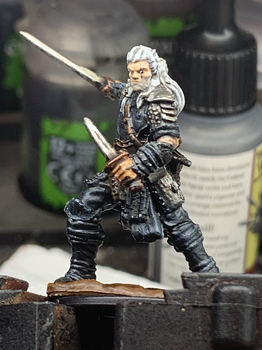 Painted up a wizkids human fighter today for my D&amp;D campaign. Had a little inspiration from an unknown source! #dungeonsanddragons #minimodelmakes #CriticalRole #wizkids #wizardsofthecoast #TheWitcher #Witcher3 #witcher <a href="/HenryCavillNews/">Henry Cavill News</a>