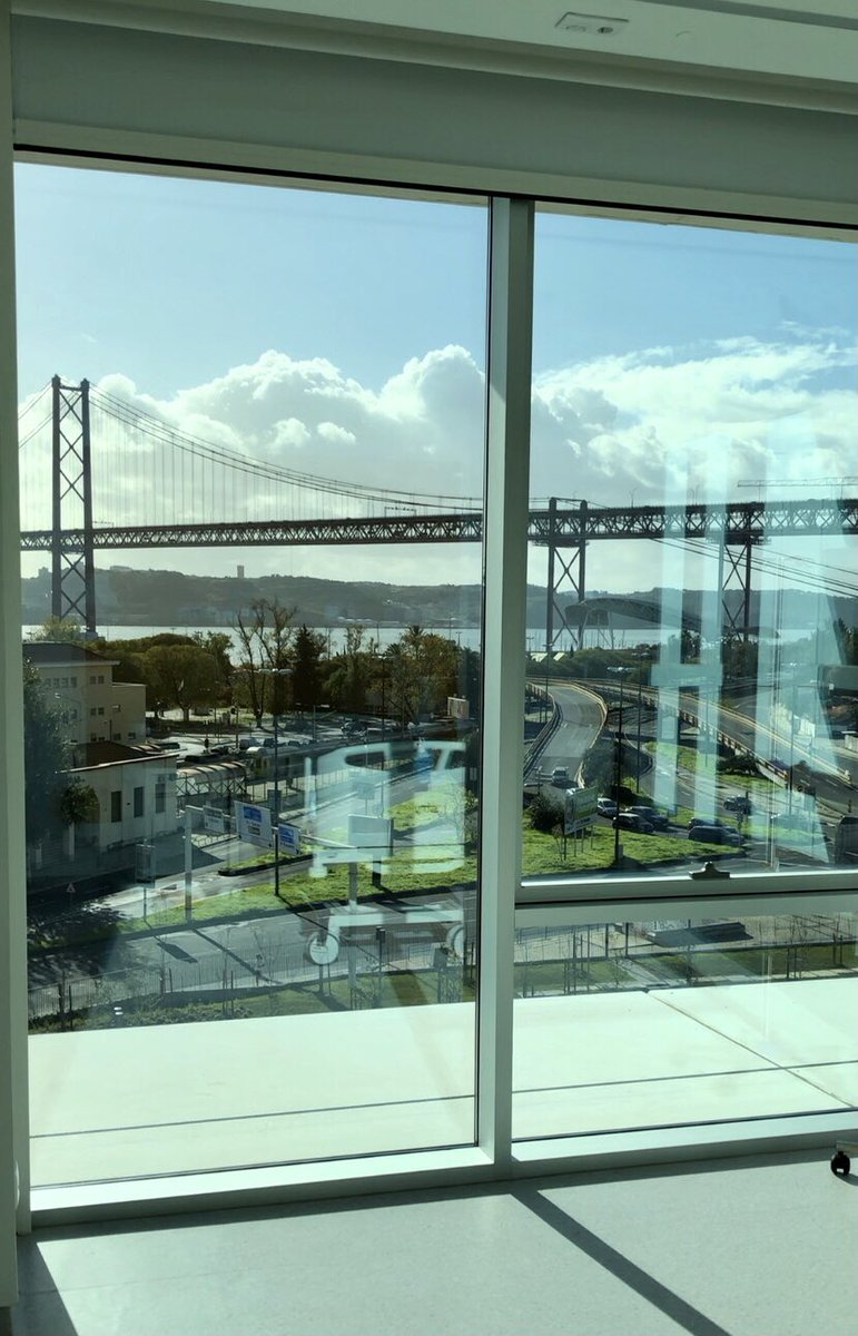 PedroBargao's tweet photo. #cuftejo #firstlaparoscopicradicalnephrectomy with Dr Ferrito and Dr António Pinheiro #greathospital https://t.co/MFr9FweICe