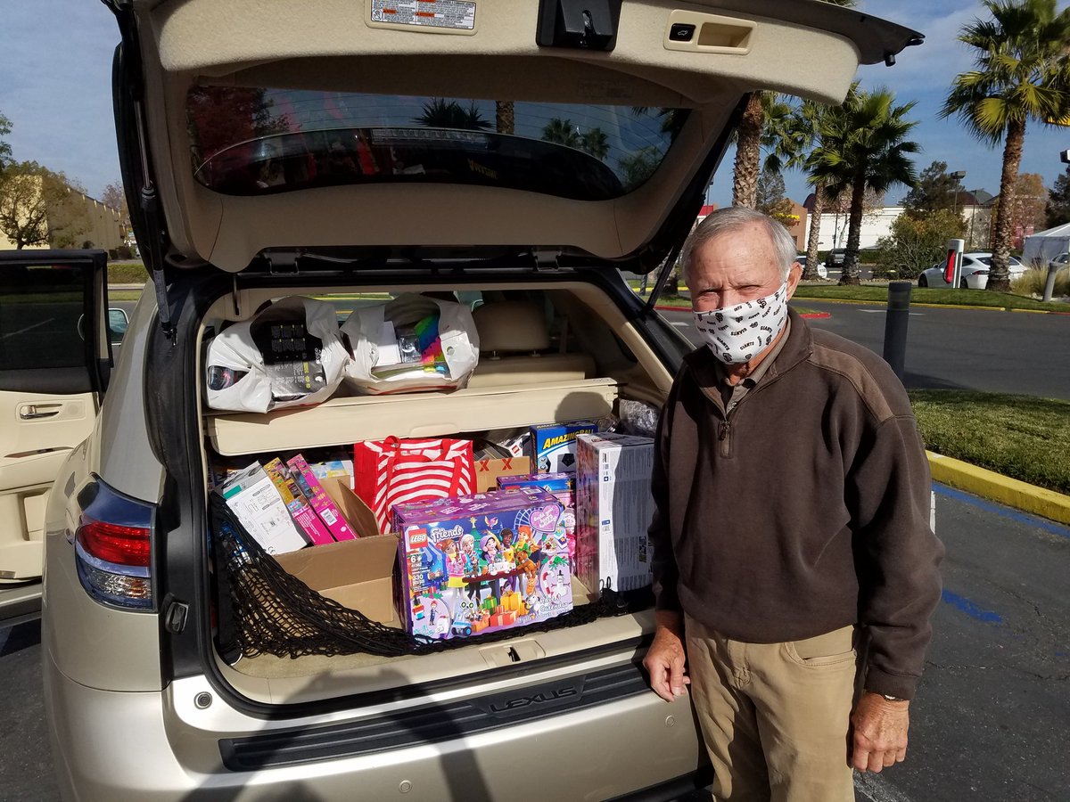 Tom Recknagel and the Rotary Club of Cordelia drop off their toys for the Foundation's Toy and Coat Drive.  We are at Macy's Saturday and Sunday from 10:00 - 4:00. #WeAreFairfield #CommUNITY