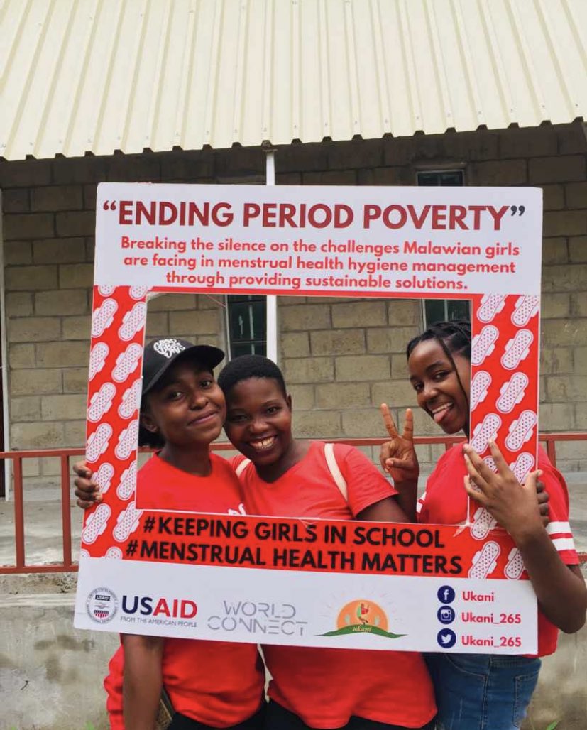 90s_Queen_'s tweet photo. We had a great time down in Zalewa at FACE secondary school. Together with Elavate Her Malawi, we taught girls how to make reusable pads and trained them in Menstrual health hygiene management 👏💞 @UKANI_265 @bloomkins @elevatehermw https://t.co/Zyfms6rto0