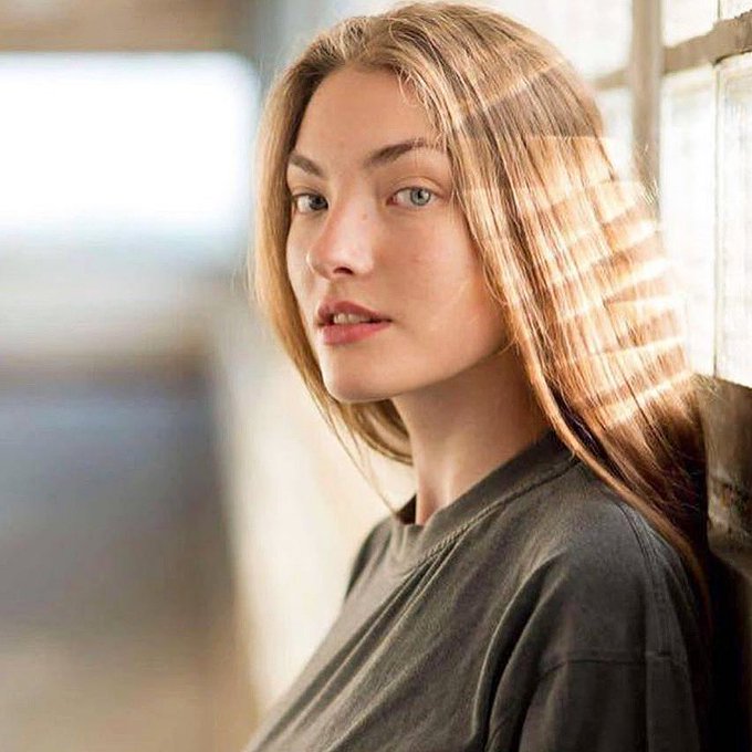 tell me something good❤️ https://t.co/rlY4o8nERg