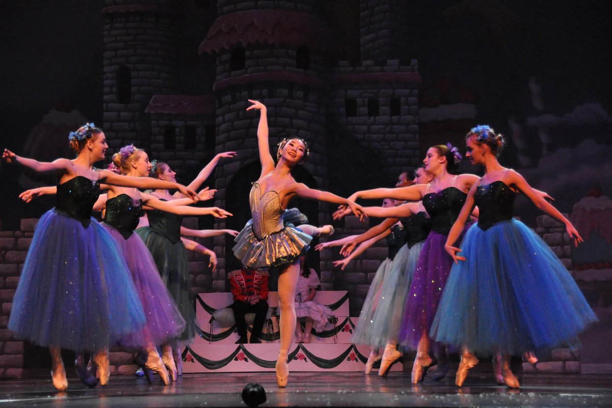 VisitJacksonTN's tweet photo. The Nutcracker is back this year! We're so glad this Christmas classic will go on. Get your tickets while you can!✨

https://t.co/Ji8WtRuLMD https://t.co/FSZaJX6NI9