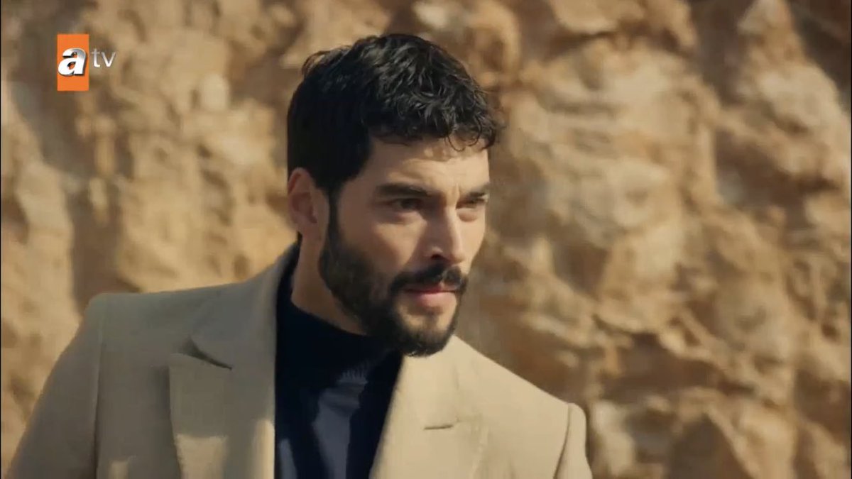 miran’s looking at hazar like “she did what?? are you high?? did you hit your head too hard??” aksjkskskdk  #Hercai