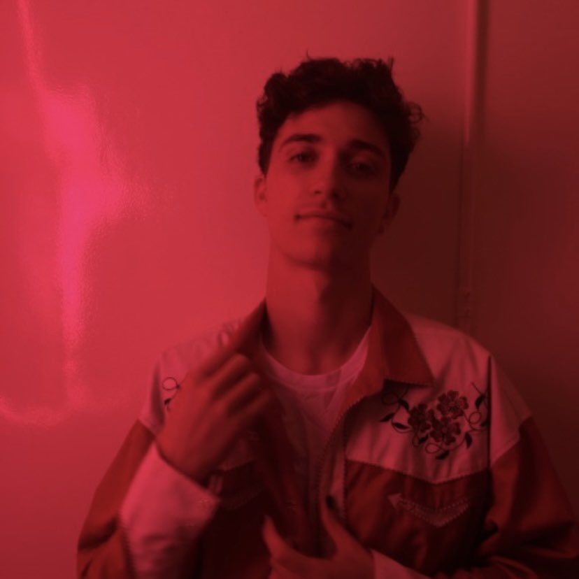 how to make ur twitter red— a thread