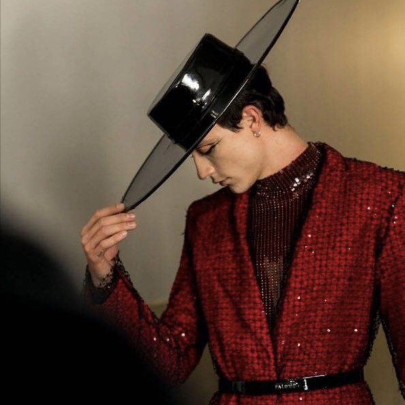 how to make ur twitter red— a thread