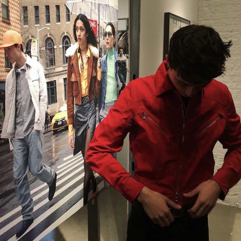 how to make ur twitter red— a thread