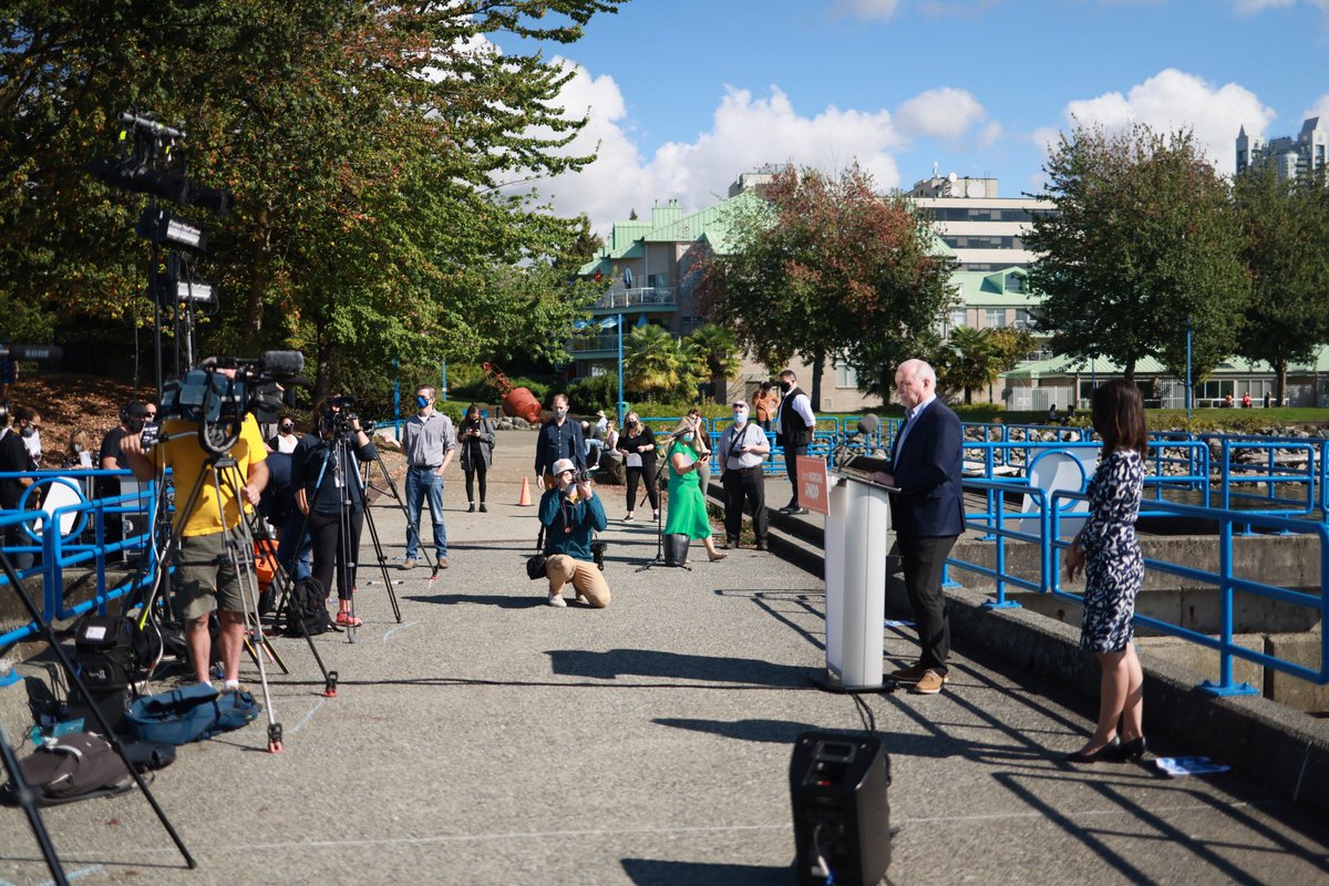 Generally, MLAs attend LOTs of events, meetings, press conferences all over the region. I always have to arrive "presentable". No  for constant end-of-trip showers or outfit changes. Being  poses extra challenges: Make-up, hair, skirt suits, heels. Plus  #NorthVan  & . 2/
