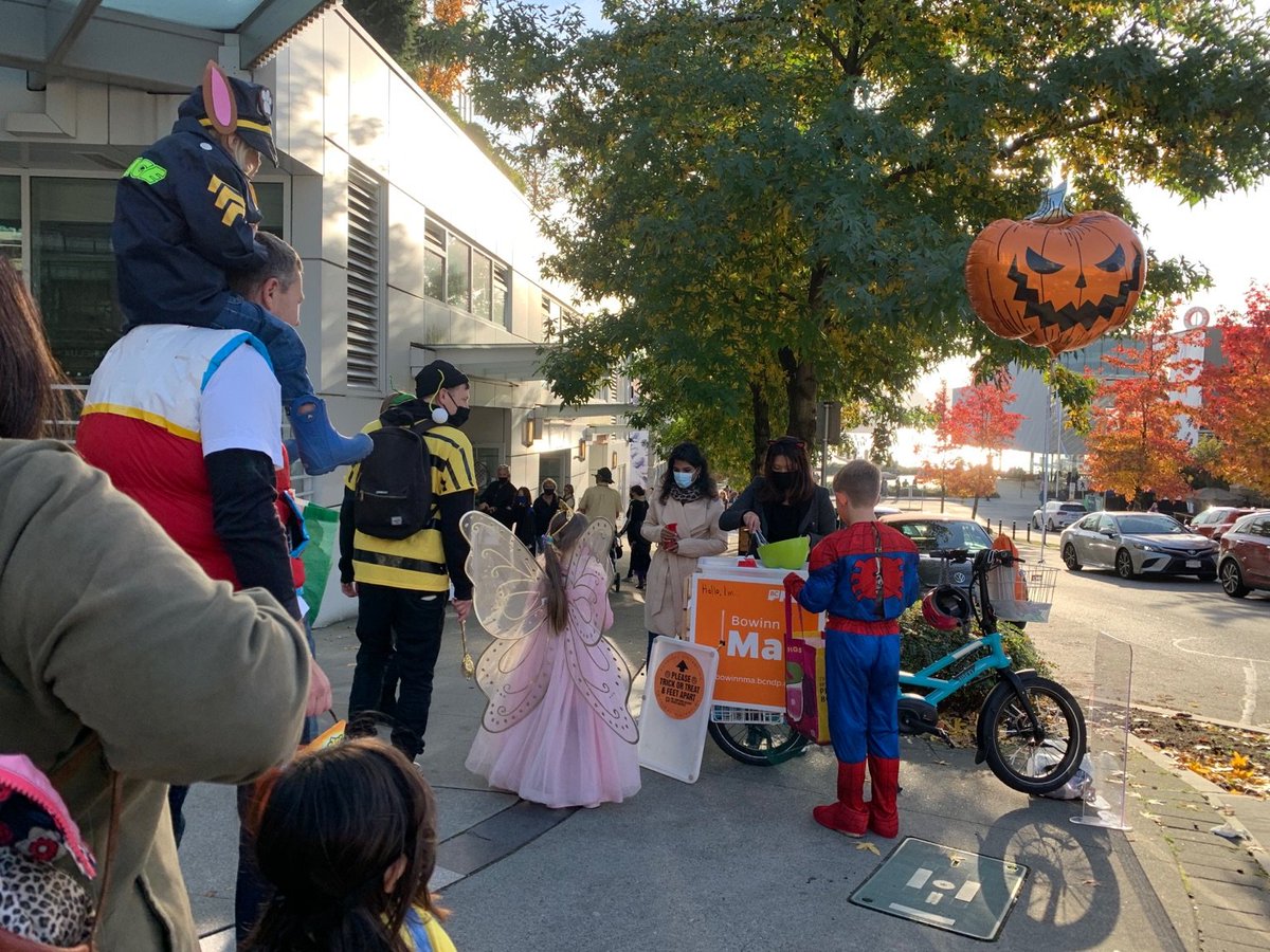 To my surprise, engaging with the public by bike offers many advantages. I'm far more visible when I'm traveling and far more mobile when setting up on the street. That being said, I do still occasionally borrow the  for larger festival set-ups . 8/