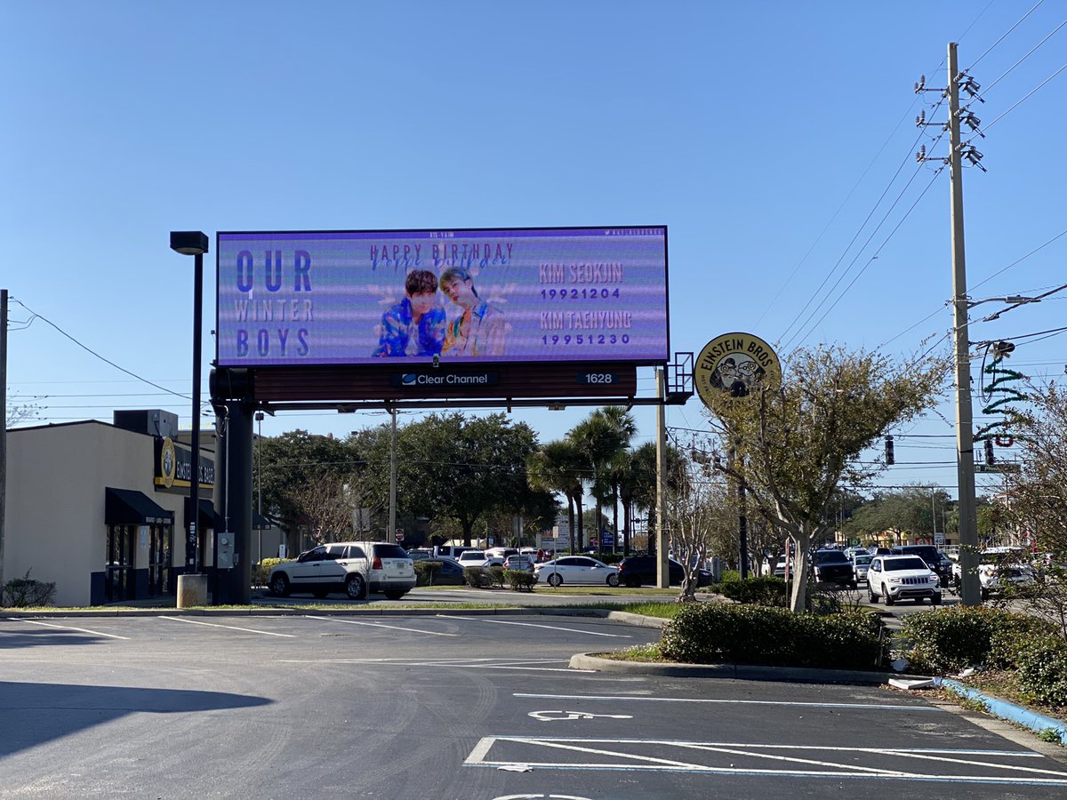 g_unit_407's tweet photo. The sun is a bit bright today, but it’s really beautiful in person and up close. Happy birthday, Jin and Tae! 💜💜💜 BORAHAE!!! #OURWINTERBOYS_ORL @BTS_twt @bts_bighit https://t.co/hGzu7B0JlF