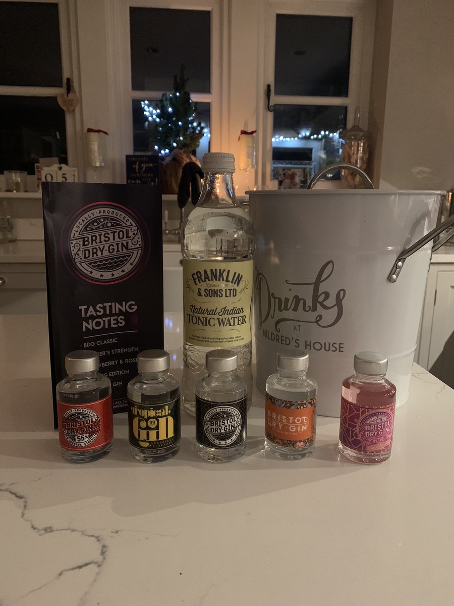 Huge thanks to <a href="/SandyLindsay/">Sandy Lindsay MBE 🐝</a> for hosting a brilliant gin tasting tonight, and a shout out to Imogen (Imogin?) <a href="/BristolDryGin/">Bristol Gin (NEW Sensitive formulation)</a> for being such a good laugh!