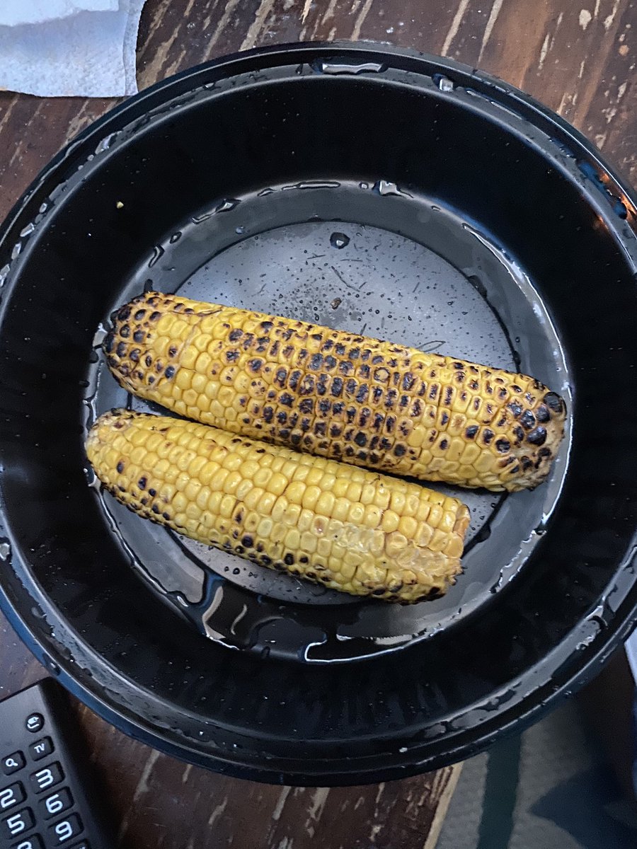 BuggGeneva's tweet photo. @MyFrontera This is what I ordered but this is what I got. Disappointed! I called the restaurant and was told I was supposed to specify what I wanted on the corn. I wanted it to look like the picture on the website. #texmex #georgia #fronteraconyers #Elote #WhatIsThis https://t.co/ysBYiVyJnC