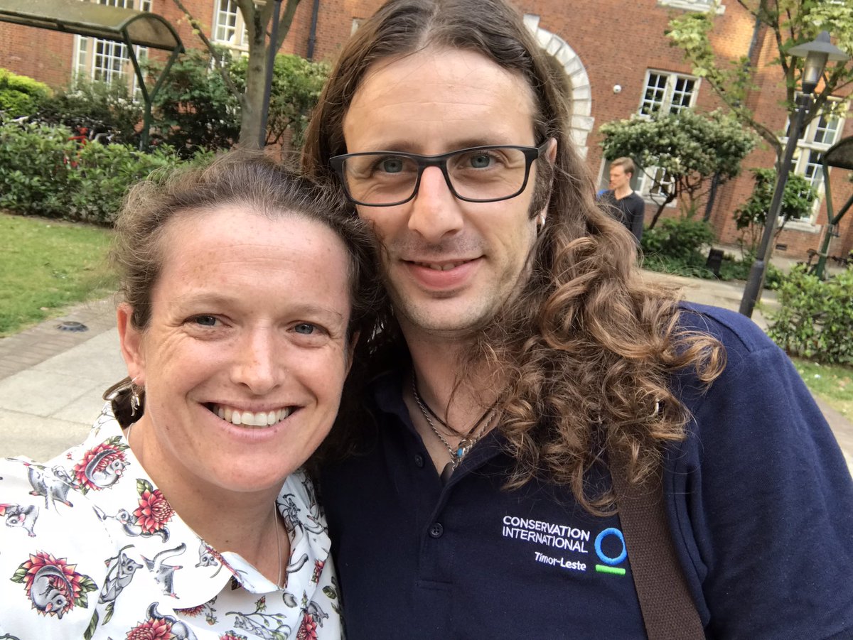 Huge thanks to  @bertieportela for taking the time to show me around the  @NHM_London mammal collection and trusting me with those precious specimens!