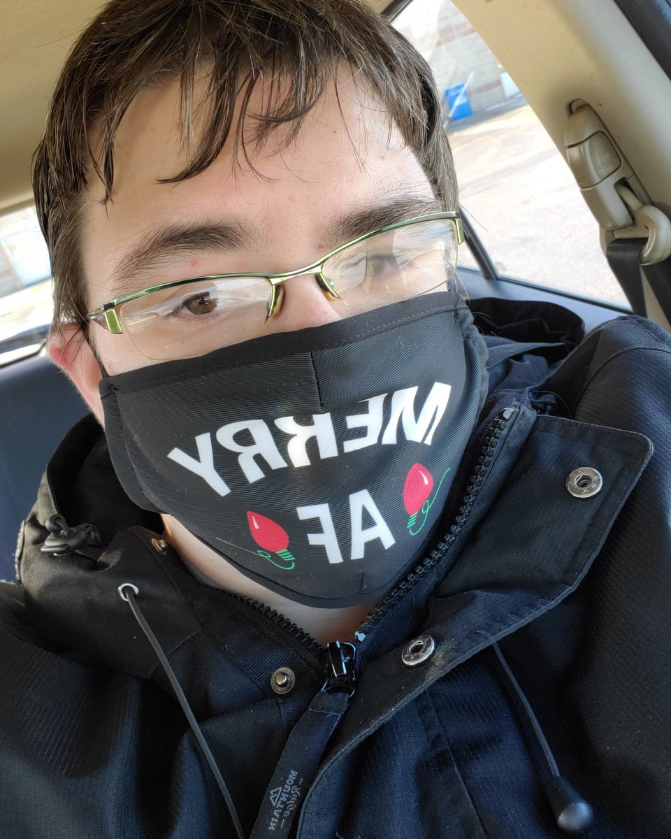rainbow_brite06's tweet photo. I love my new mask. #MerryAF πβ https://t.co/c3ChBvQSKS