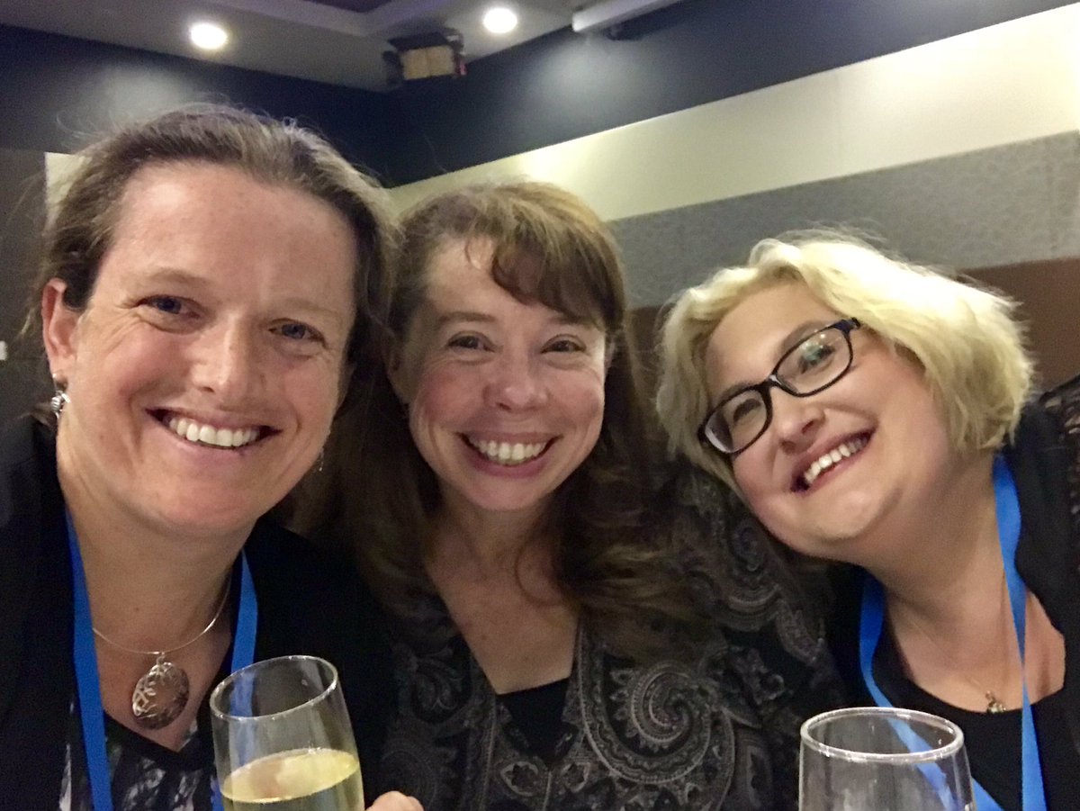 Back when travel and socialising were a little easier, with  @KathyBelov and  @j9deakin, talking marsupials at a  @GeneticsAus conference dinner
