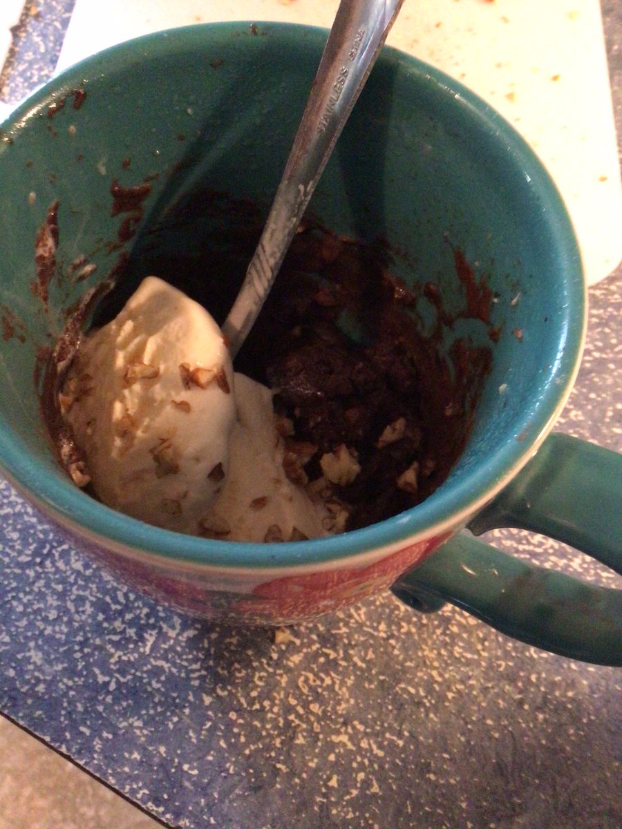 Brownie in a mug!  Lots of fun!! 😋 YUMMY!  #LJTECHi3 <a href="/AnaMPerez1/">𝘈𝘯𝘢 𝘔𝘢𝘳𝘪𝘢 𝘗𝘦𝘳𝘦𝘻, 𝘔𝘓𝘚</a> <a href="/FelyTeachnology/">Fely García López</a> <a href="/eduGOOGdroid/">Mr.G, M.Ed. 𝕏</a> <a href="/OmarLopez0207/">Omar López </a> <a href="/MsGracia15/">Cassandra Gracia 🍎👩🏻‍💻</a> <a href="/grojas324/">𝔾𝕒𝕓𝕓𝕪 ℝ𝕠𝕛𝕒𝕤 👩🏻‍💻</a> <a href="/JoannaGarza/">Joanna 👩🏻‍🏫</a> <a href="/KarinaMarin/">K. ᗰᗩᖇIᑎ🌺</a> @Leticia_FF77<a href="/CGarza0930/">ᑕᒪEᗰ Gᗩᖇᘔᗩ 💻</a> @CGarza0930