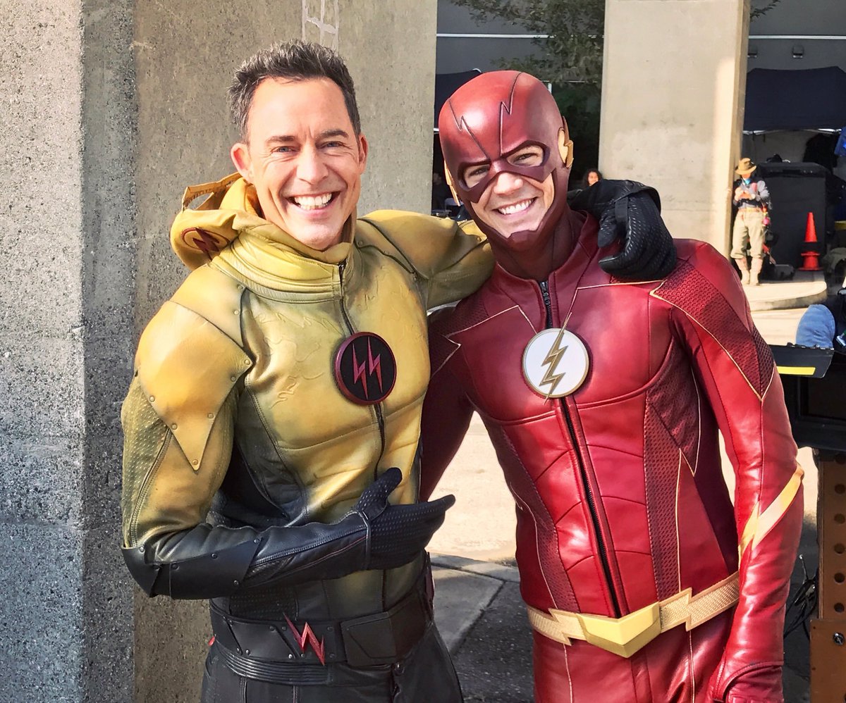 Tom Cavanagh - Eobard ThawneCrisis on Earth X
