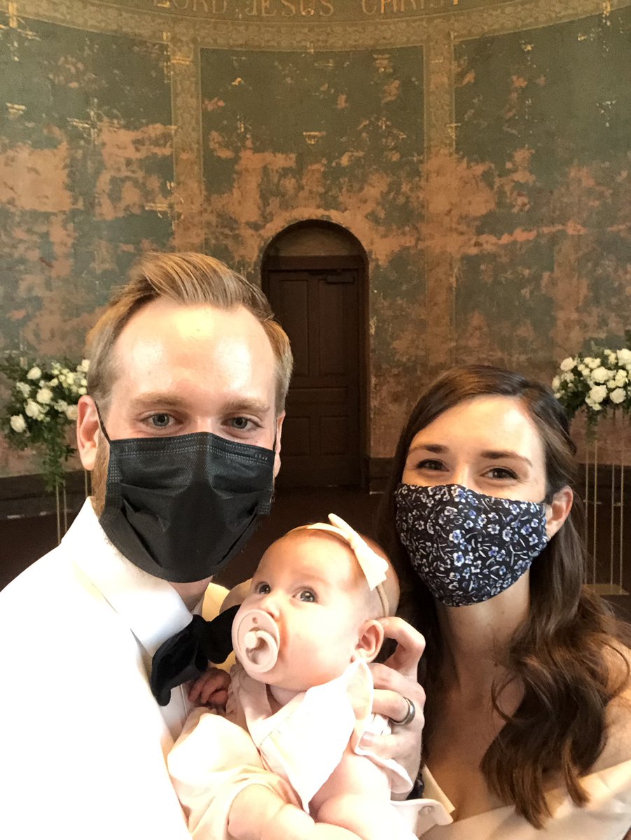 Emilie says congratulations aunt Kristin and Uncle Zach! #ilovechandaliers #smallwedding