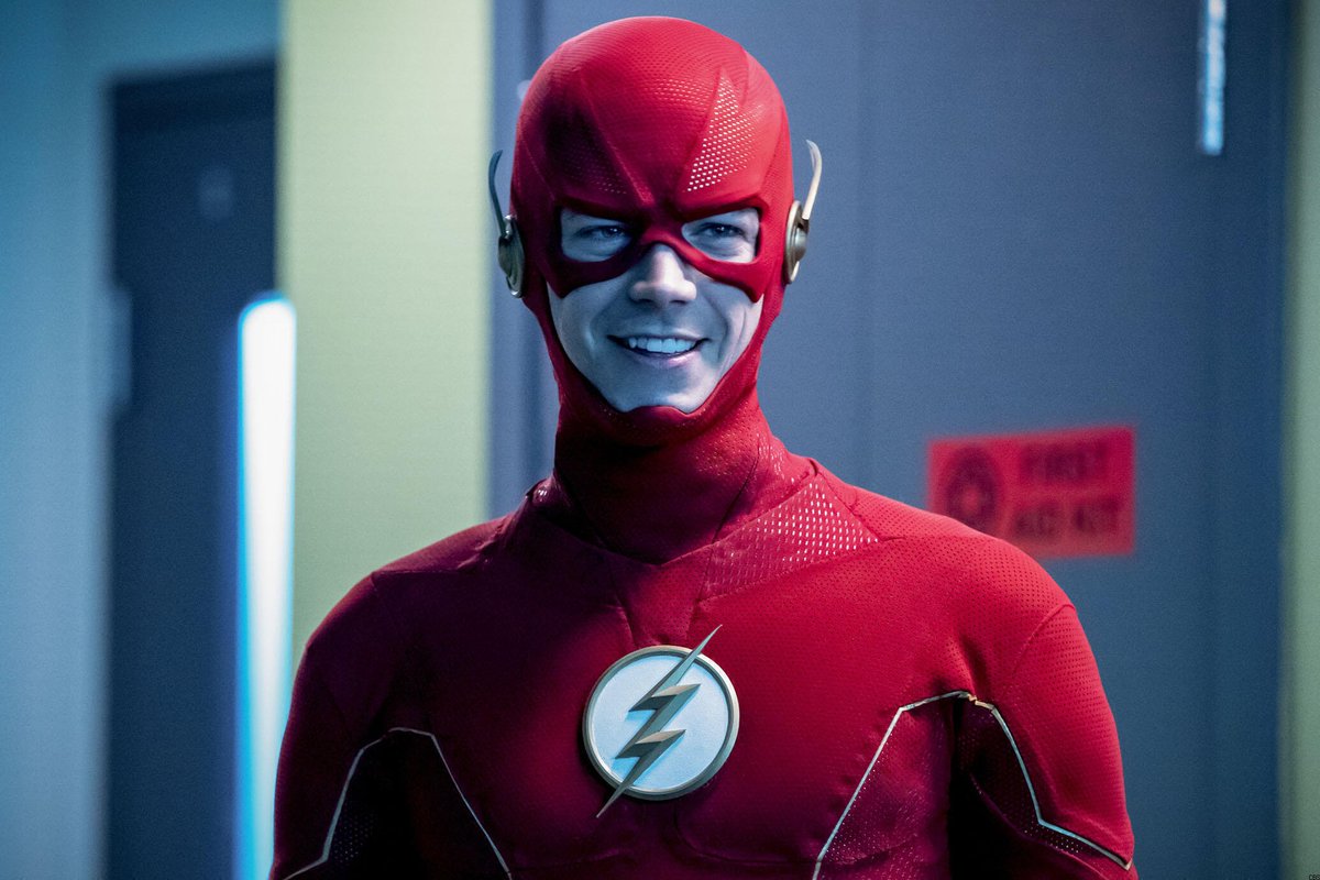 Grant Gustin - Barry Allen/The FlashThe Flash (2014-) (Season 6 V2)Crisis on Infinite Earths