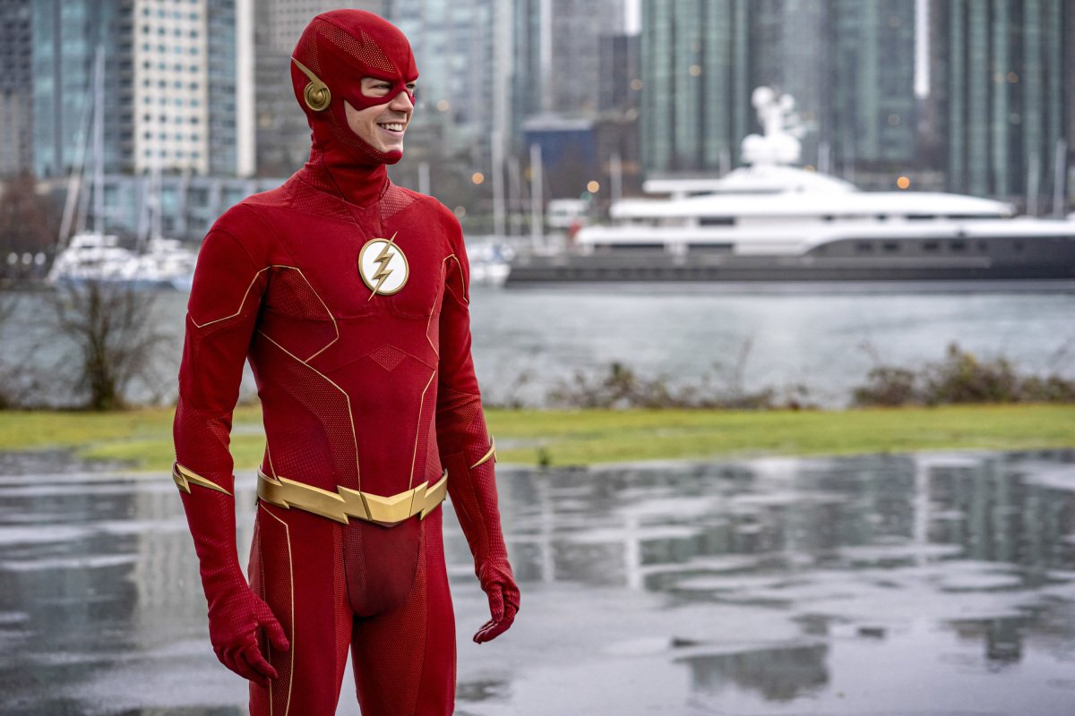 Grant Gustin - Barry Allen/The FlashThe Flash (2014-) (Season 6 V2)Crisis on Infinite Earths