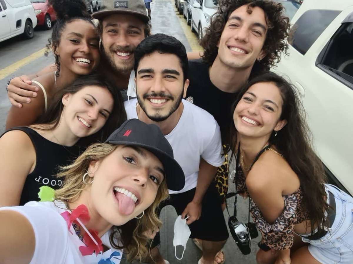 InfoGLR's tweet image. Hoje foi o último dia de gravação da série Temporada de Verão em Ilhabela. Onde será a próxima locação? 🧐