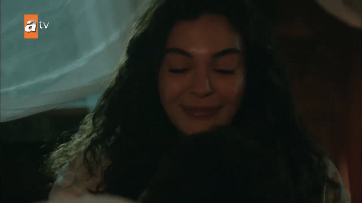 and now miran kisses her belly and calls their baby his miracle AS IF I WEREN’T EMOTIONALLY UNSTABLE ENOUGH THEY ARE SO BEAUTIFUL  #Hercai  #ReyMir