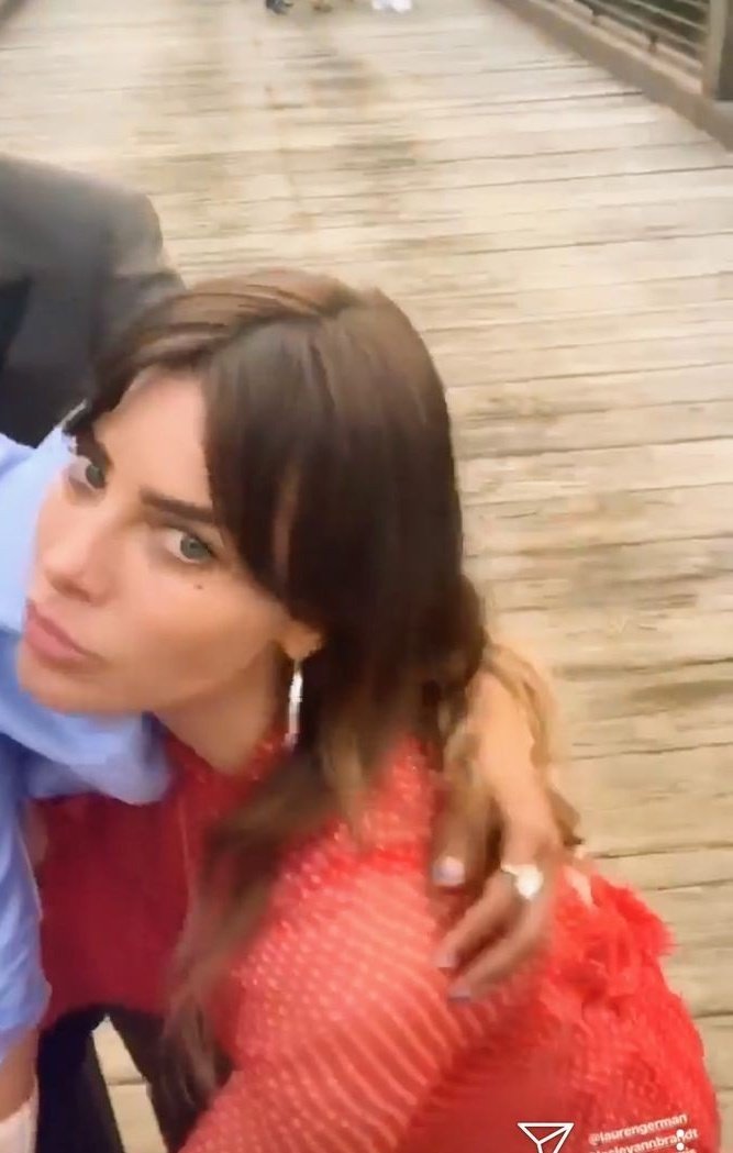 how to make your twitter red A THREAD;