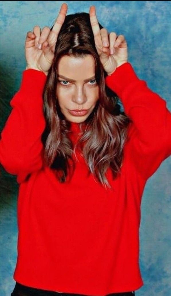 how to make your twitter red A THREAD;