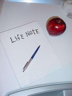 cyril_sacco's tweet photo. La première chose que je ferais si le Life Note existait 📝 https://t.co/xGMehnlu1b