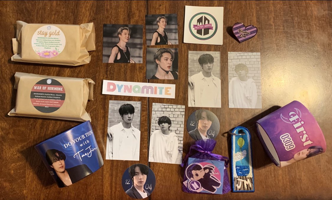 zero0hclock's tweet photo. Thank you @BTSArmyATX for hosting the Taehyung and Jin cup sleeve event!! We loved everything! ☺️💜
#BlackSwanCafe_ATX #AustinARMY https://t.co/5zEk2Z9A48