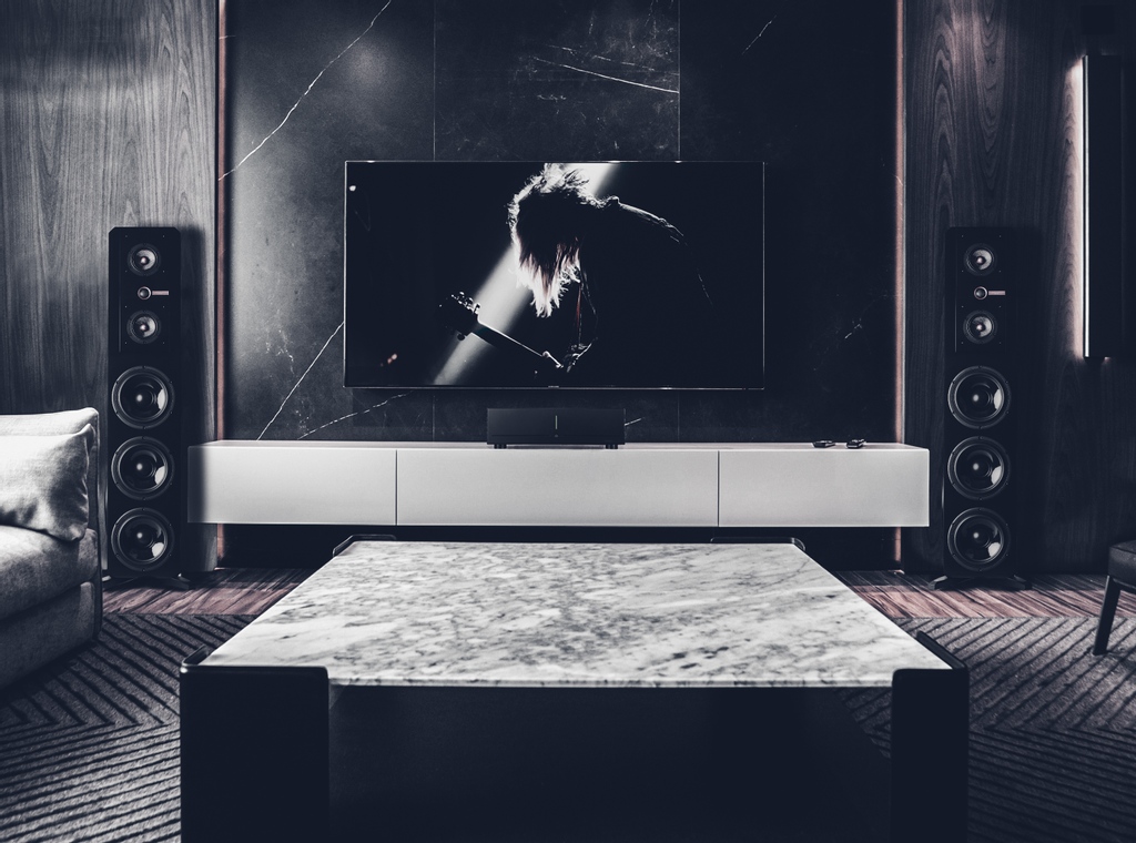 starkesound's tweet photo. When you want the sound to fit your lifestyle. Starke Sound can help you with that. Visit https://t.co/YPHFaahiss to check out what everyone else is buying... #starkesound #luxuryaudio https://t.co/2pKbqCs1N2