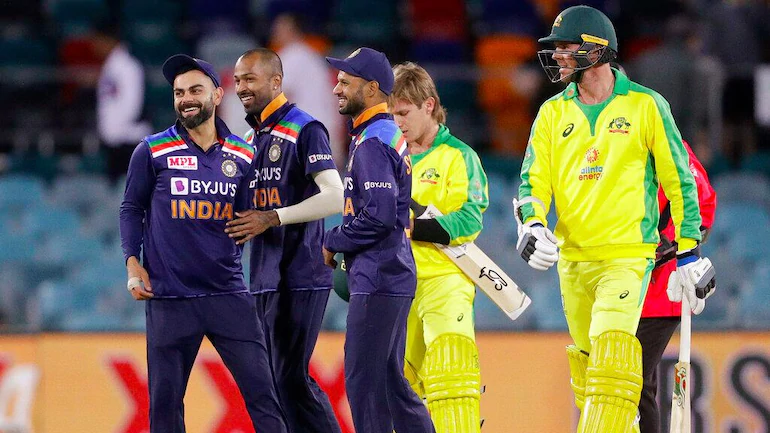FanAboard's tweet photo. 2nd T20 game is on its way in a few hours. Can India clinch the series against Australia in Sydney or will the series go till the last game!

#IND #AUS #INDvAUS #T20 #T20i https://t.co/53MYirq8FD