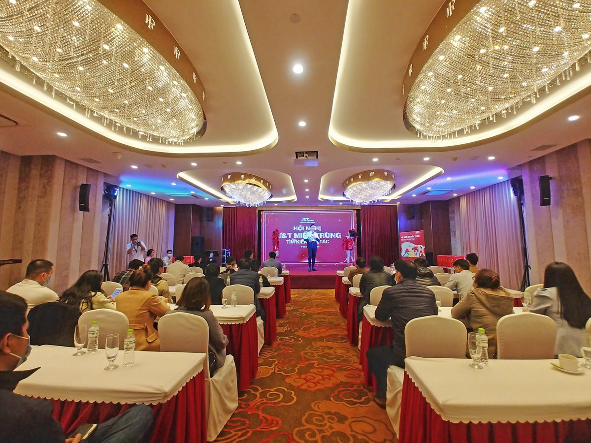 MandilaBeach's tweet photo. J&amp;T #FindingPartners #Event @MandilaBeach  
#MandilaBeachHotel #Danang #Vacation #Holiday #Trip #Event #Promotion #MICE #Banquet #Workshop https://t.co/ZjAPrEP1nu