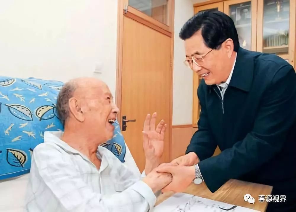 Qian Xuesen with 4 generations of Chinese leadership. Qian passed away in 2009, age 98