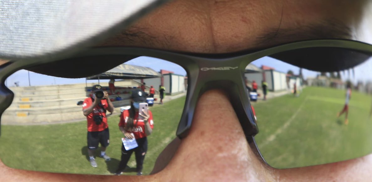 zairamarro25's tweet photo. ¡No paramos! 💪🙋🏻‍♀️

Seguimos con los trabajos en Chincha! 🇵🇪⚽️

#prensa #FPF #PeriodismoDeportivo #michamba #selecciónperuana #Sub17 #fútbol #chincha #concentración #entrenamientos #sábado #día4 https://t.co/a8wwYbnuIG