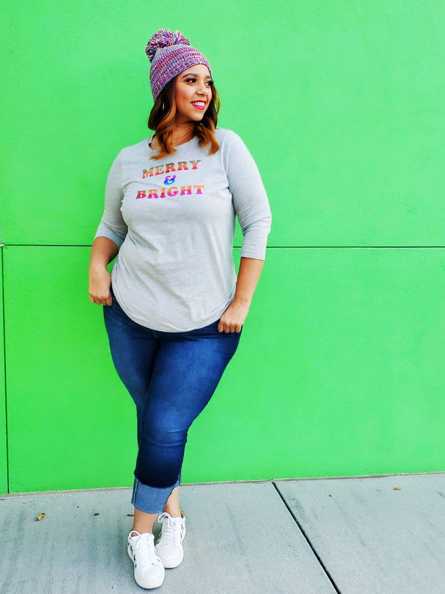 EstrellaFReport's tweet photo. It’s beginning to look a lot like Xmas!🎄❤️
#xmas2020 #xmastee #farrahestrella #lanebryant #lanestyle #createyourlane #efrstyle #estrellafashionreport #gifted @lanebryant https://t.co/lhHPSUE60E