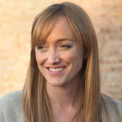 LlorensLuz's tweet photo. @anabelfsagasti es la Presidenta del PJ en Mendoza
Y morimos de felicidad! ❤
Se llena el peronismo de esperanza y de mucha convicción
#SerMejores
#AnabelPresidenta https://t.co/3NCE9BV7KQ