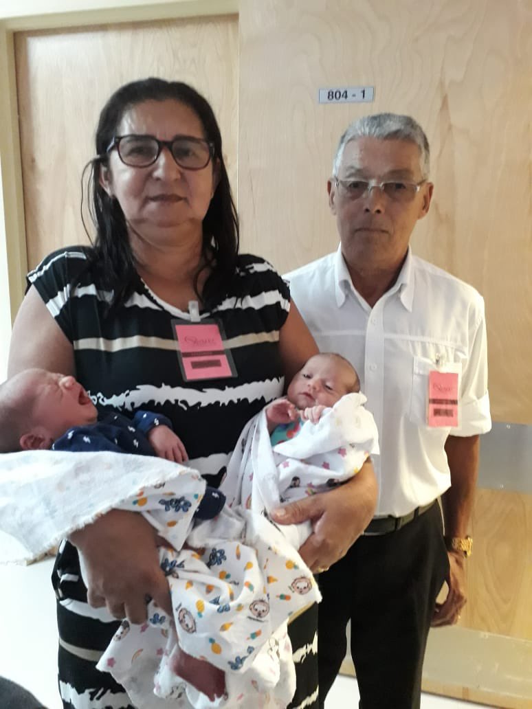 juniorcelio2's tweet image. Minhas vidas, seja aqui ou lá no céu ❤️🧓🏽👵🏽🙏🏼