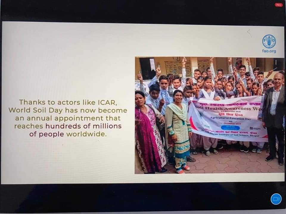 IimrFor's tweet photo. A great moment for ICAR.. ICAR-Indian Institute of Soil Science Bhopal.. Winner of Hon. King Bhumibol World Soil Day Award from Food and Agriculture Organisation (FAO) of the United Nations 2020
@icarindia https://t.co/El2eoGwZDO