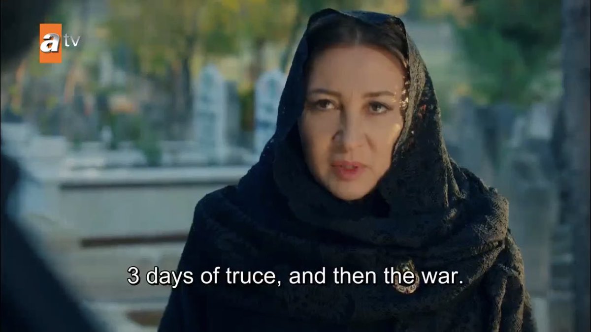 cihan, fusun and azize simultaneously destroying each other and ridding the world of their existence I’M MANIFESTING  #Hercai