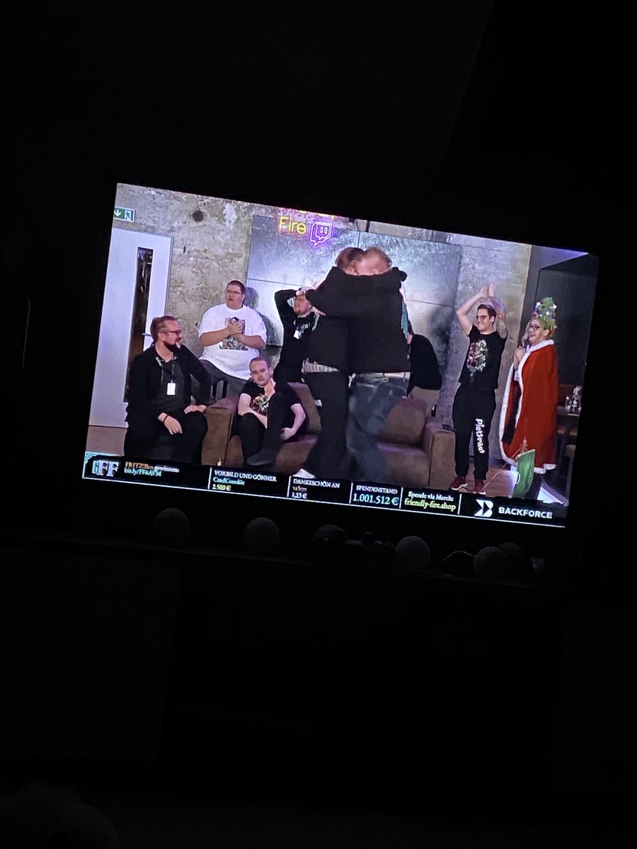 someonelikevani's tweet image. Alter Schwede!!! Was ihr schon wieder auf die Beine gestellt habt.. der Wahnsinn.. ganz viel liebe an euch! #FriendlyFire6 #communityLoben