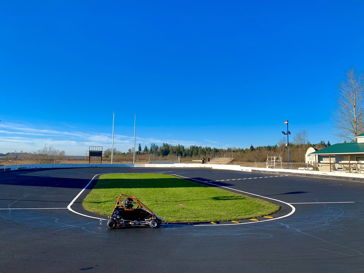 wapio3021's tweet image. @MasonatorRacing getting some laps in during a gorgeous day at the track in Monroe #quartermidgets #worldformula