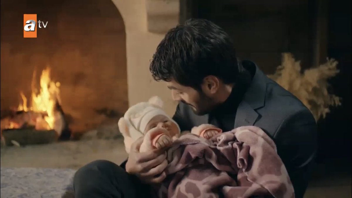 reyyan’s got a very motherly nature, it’s in her and i just know miran’s gonna be such a hands-on dad akjsksksks i mean look at them they were born to be parents  #Hercai  #ReyMir