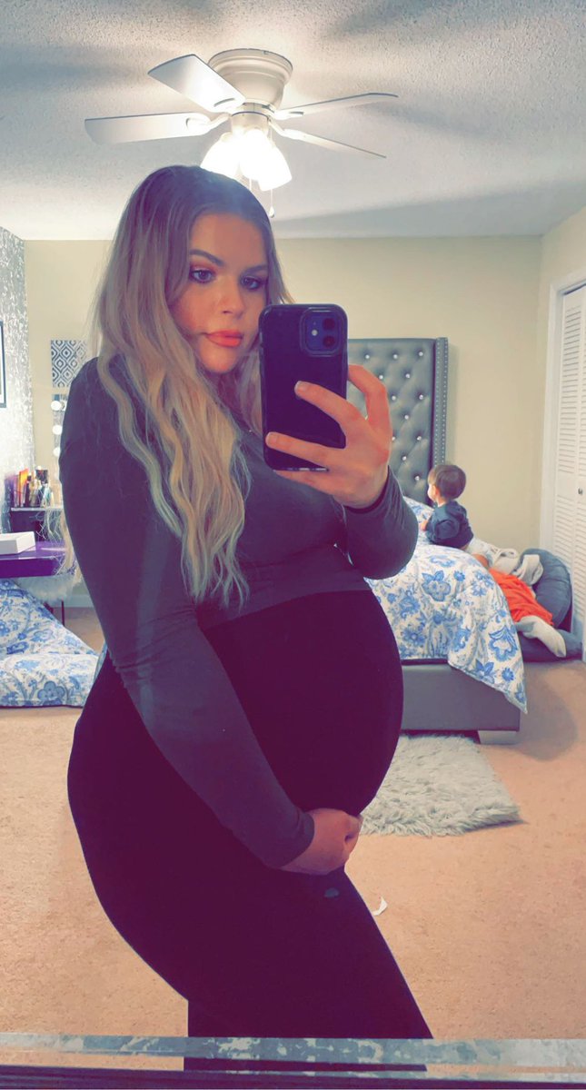 summaaa_jayy910's tweet photo. I need everyone who has commented “your pregnant again” to cashapp me $20 so I can get rich. $summerjlb
Btw baby P is growing ✨ https://t.co/vHILddEnWF