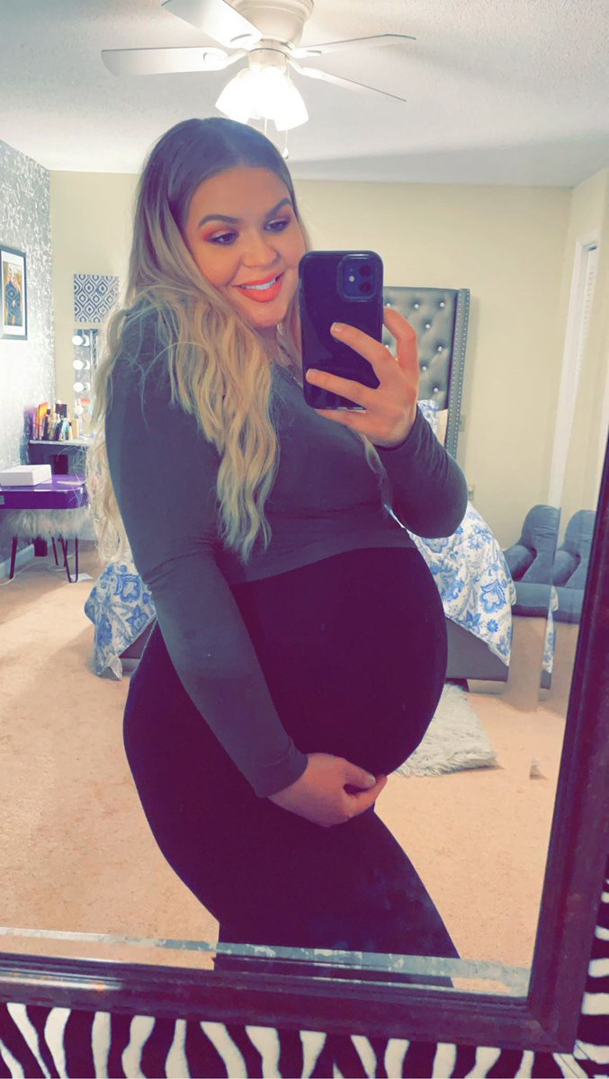 summaaa_jayy910's tweet photo. I need everyone who has commented “your pregnant again” to cashapp me $20 so I can get rich. $summerjlb
Btw baby P is growing ✨ https://t.co/vHILddEnWF