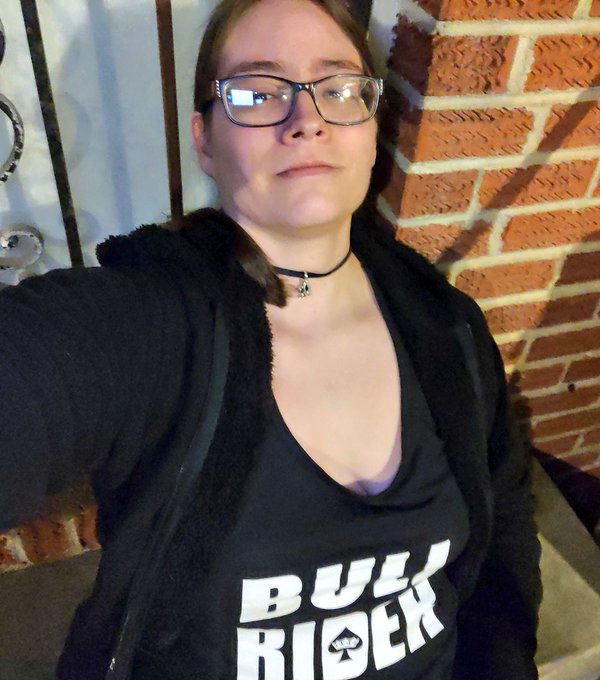 How's your weekend going??? 😈😈😈😈😈 https://t.co/ZV2HUYIH1q<a href="/tag/throwback"class="tags"><span>#throwback</span></a>