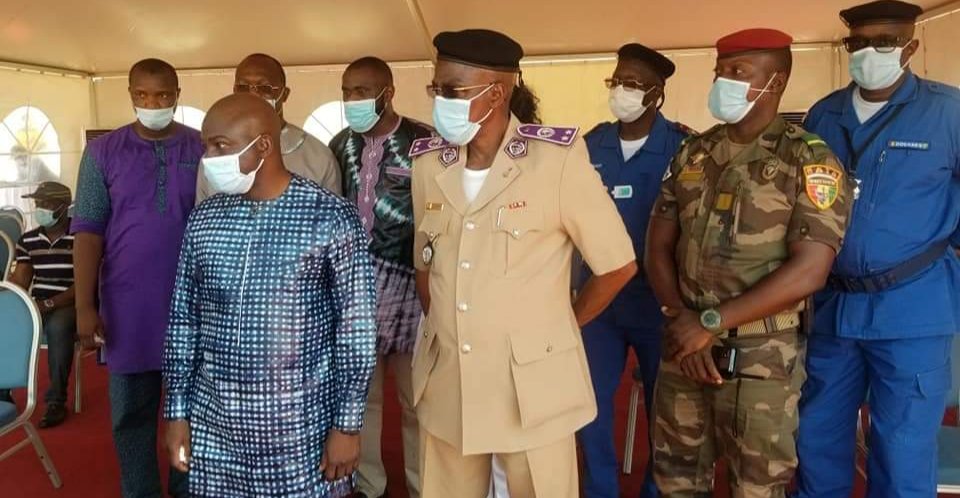 WassolonDiakite's tweet photo. RÉFORME ET MODERNISATION DU PORT AUTONOME DE CONAKRY 
le président de la république le prof Alpha Condé est au port de Ckry pour l'inauguration des scanners mobiles initié par le directeur gl des douanes le général #Toumany_Sangaré une façon de moderniser le port autonome de Ckry https://t.co/X8XUb2mvQG