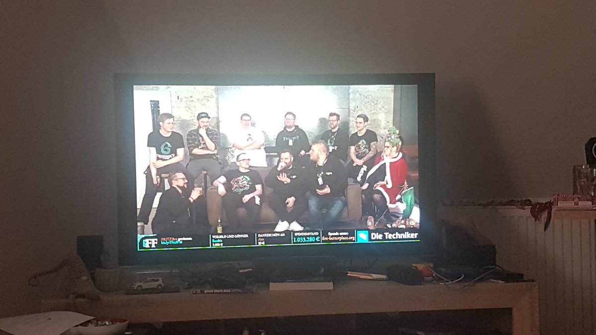 Der_Wuddy's tweet image. Insgesamt round about 1,6 Mio Euro  für den guten Zweck, es ist nicht alles schlecht in diesem Jahr 💚💜 #FriendlyFire6 #Communityloben Danke an alle Beteiligten 💜💚