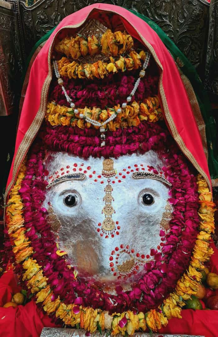 shrikalkamaa's tweet photo. Jai #Maa #ShriKalkaJi ki #Temple #GoodMorning #DailyAarti #06December2020 #Sunday https://t.co/FXUkpkVn8c
#जय #माँ #श्री_कालका_जी की #सुप्रभात #आरती #दर्शन #षष्ठी #रविवार #कृष्णपक्ष_माघ_माह_2077 वि०स० #मंदिर #दर्शन #सुझाव #जानकारी https://t.co/qbyq8fbLLM https://t.co/SODwr8v8fM